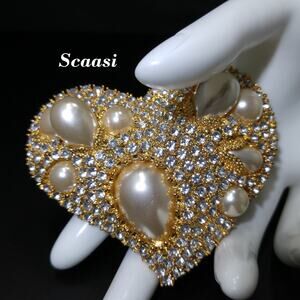Scaasi Heart Faux Pearl Brooch Pendant, Designer Runway Jewelry, 1980s Vintage
